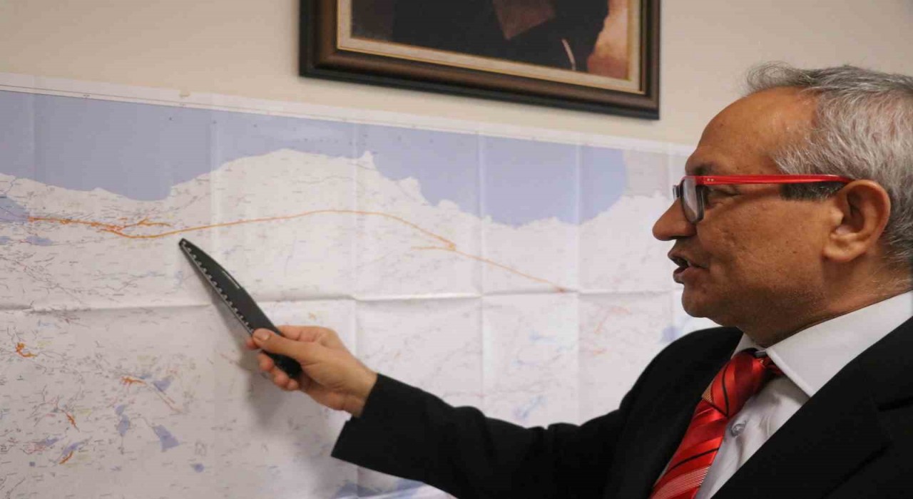 Deprem uzmanı Ateş: 250-300 yıl gibi süreçte deprem beklenmiyor
