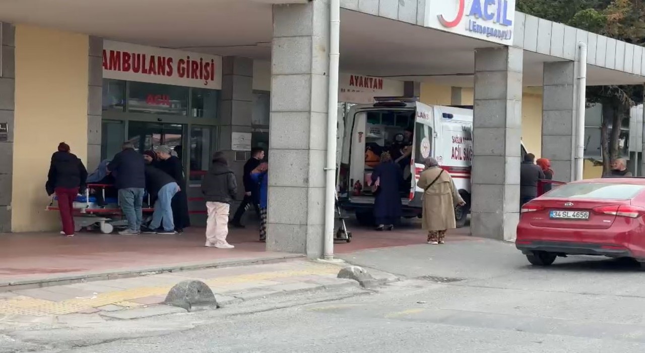 Depremde kaçarken yaralanan 22 kişi Arnavutköy Devlet Hastanesine müracaat etti