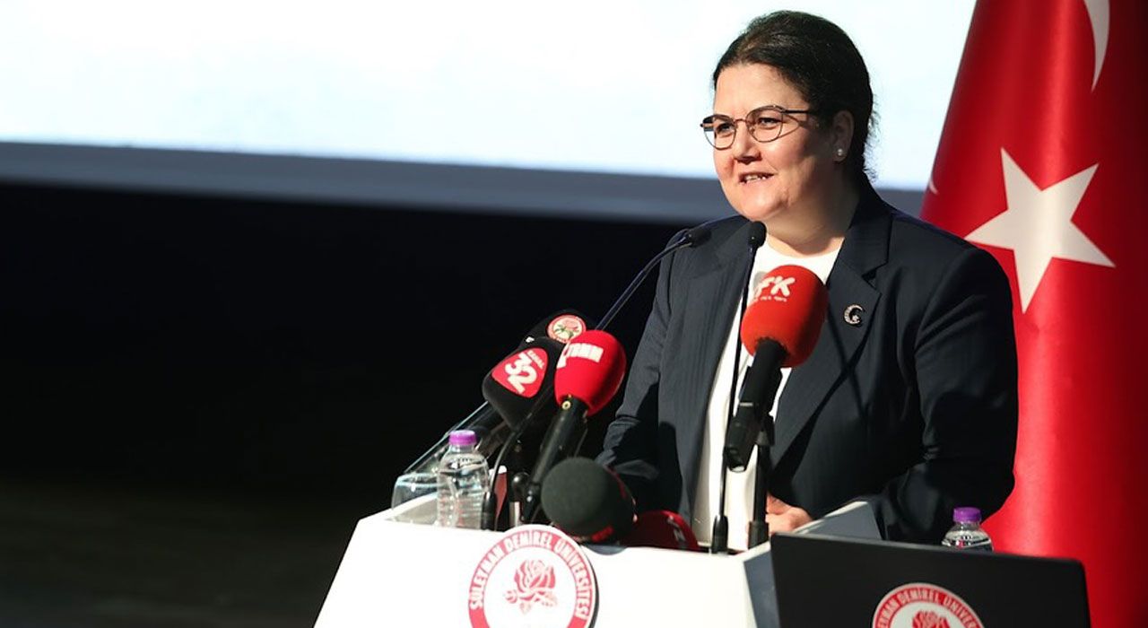 Derya Yanık: “Geçici Koruma Statüsündeki Kişiler Ekonomimize Katkı Sağlıyor”