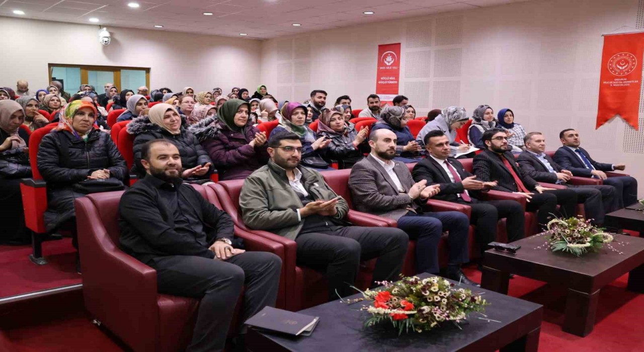 Dijital çağda aile söyleşisi: Bilinçlen, güçlen, aktar