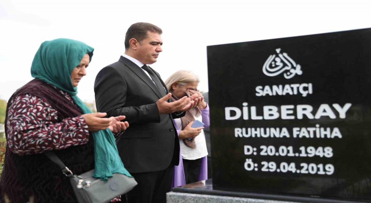 Dilber Ayın kabri yenilendi