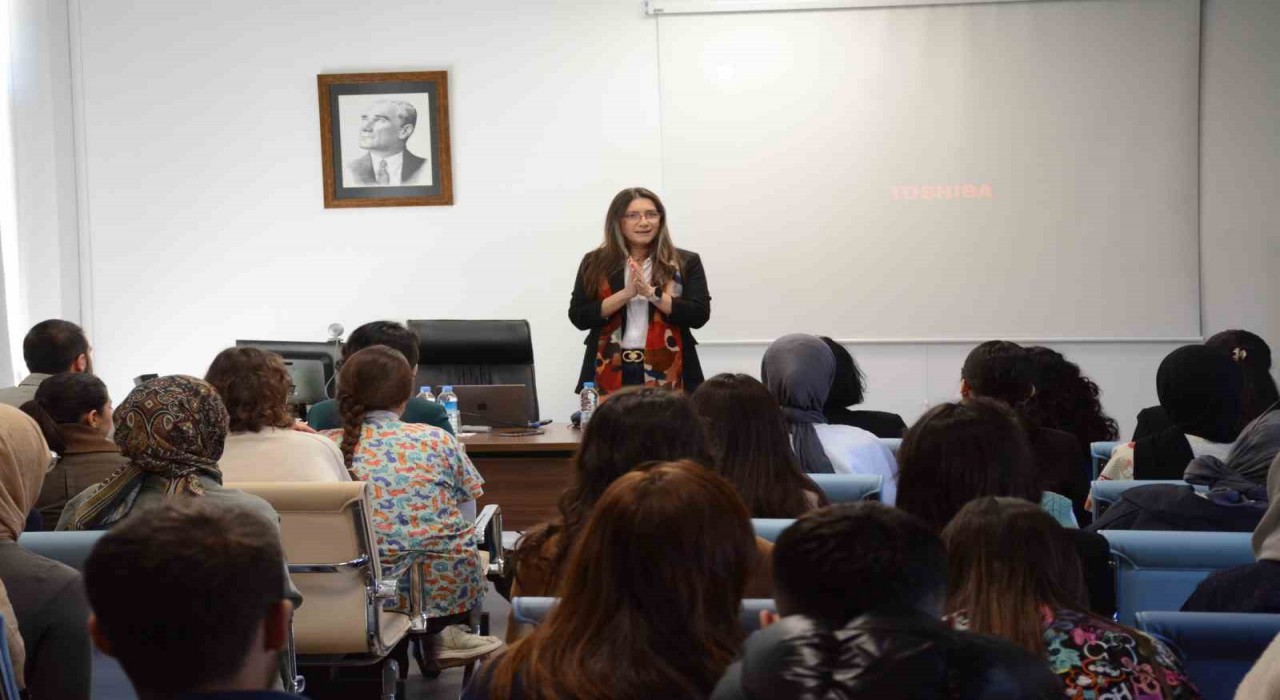 DİLKOMda Ses Bozukluklarında Planlama Nasıl Yapıyorum semineri