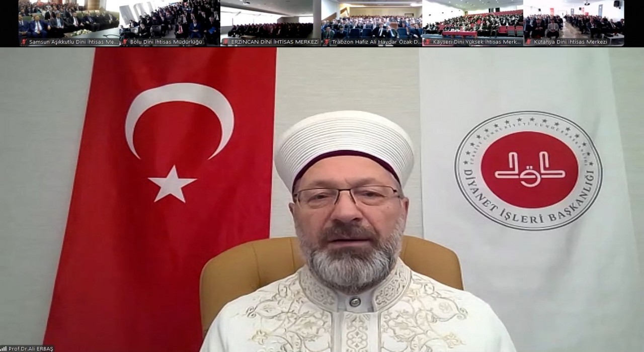 Diyanet İşleri Başkanı Erbaş: Bizler, Allahın dinine ve bütün insanlığın geleceğine hizmet gayesiyle çalışıyoruz