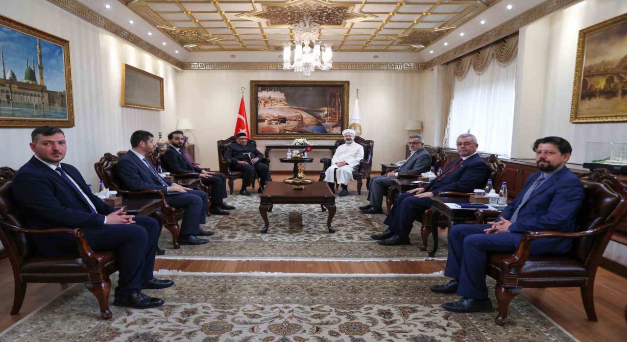 Diyanet İşleri Başkanı Erbaş, Dünya Müslüman Alimler Birliği Başkan Yardımcısı El-Beşiri kabul etti