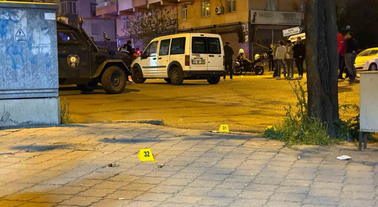 Diyarbakırda 13 kişinin yaralandığı kavgada 1 kişi yaşamını yitirdi