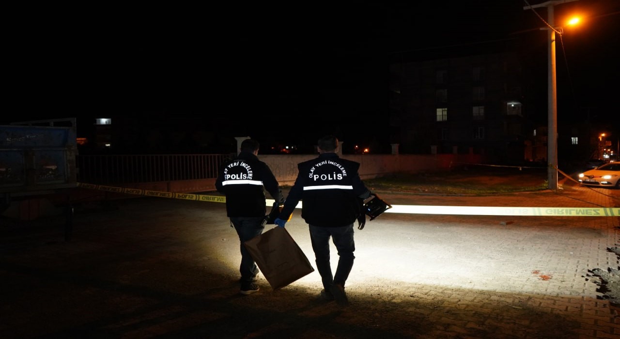 Diyarbakırdaki 5 kişinin yaralandığı silahlı kavgaya ilişkin 4 gözaltı