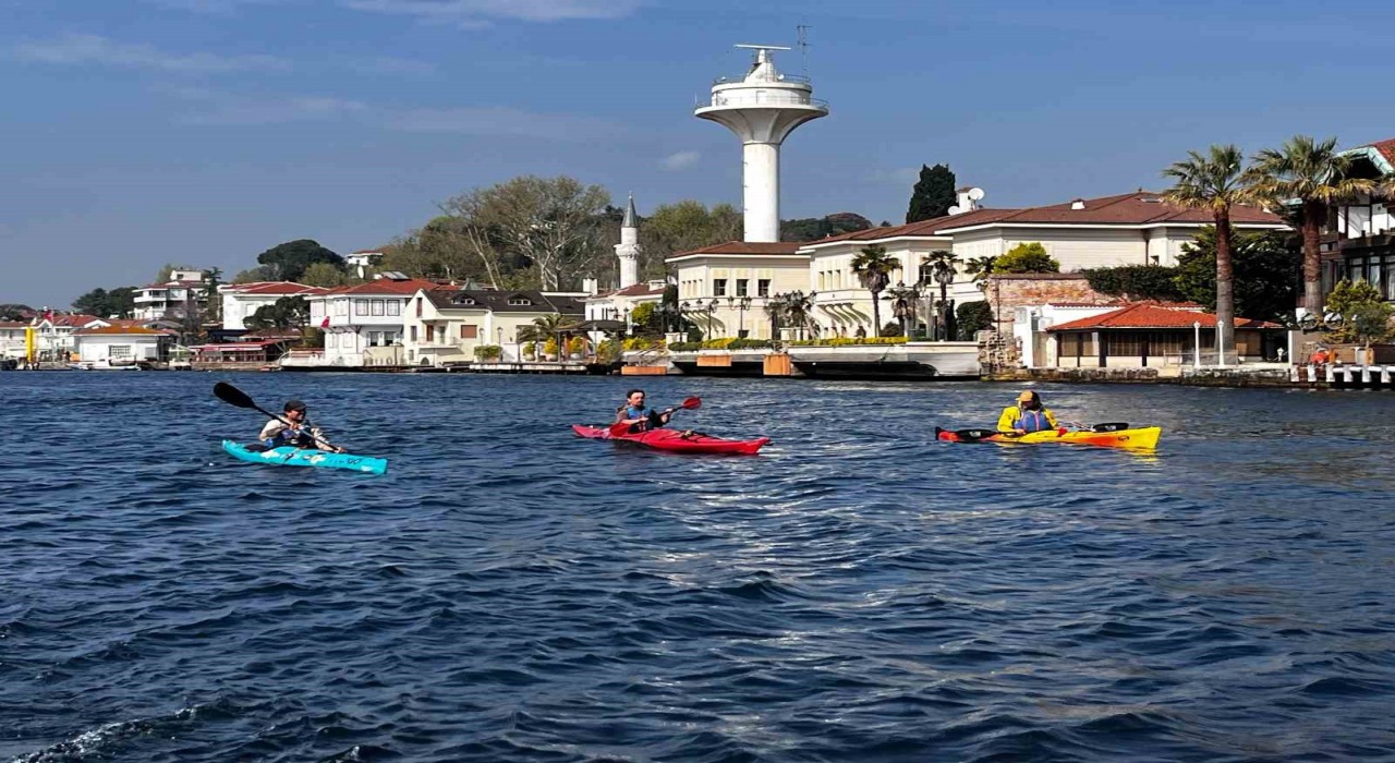 Dublinden İstanbula kanoyla geldiler: Kanserli çocuklar için 7 ay süren zorlu yolculuk tamamlandı