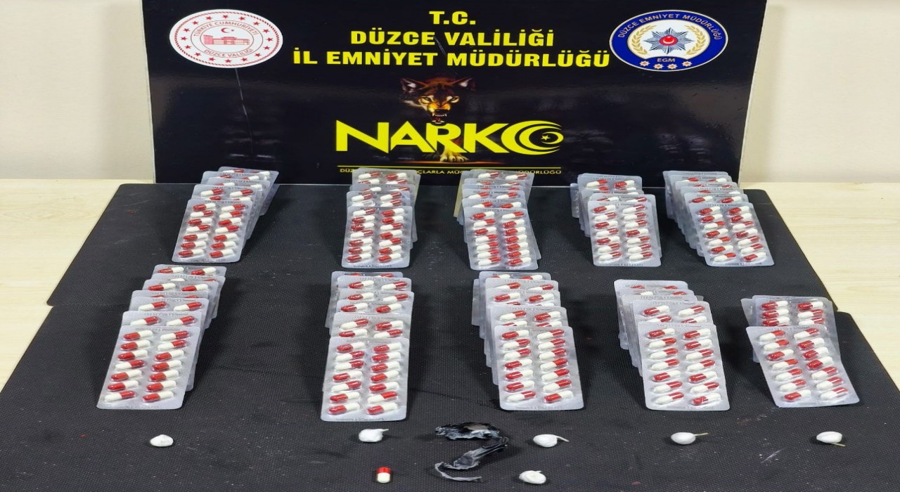Düzcede uyuşturucu satan 3 şahıs tutuklandı