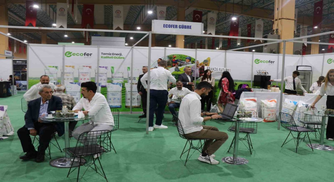 Ecofer Gübrenin organik ürünleri Ceviz ve Badem Fuarında büyük ilgi gördü