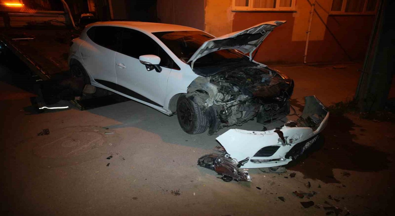 Edirnede alkolü sürücü dehşet yaşattı: 5 araca çarptı, 1 kişi yaralandı