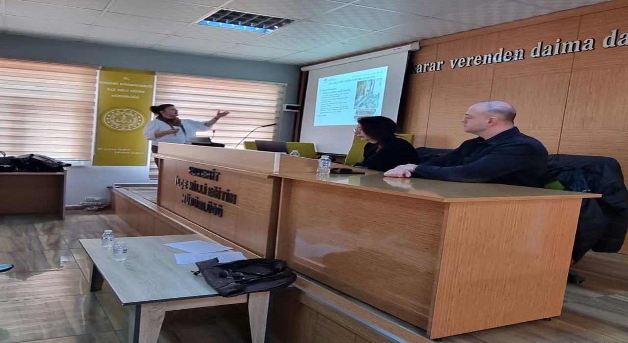 Edremitte kasap ve şarküterilere hijyen eğitimi verildi