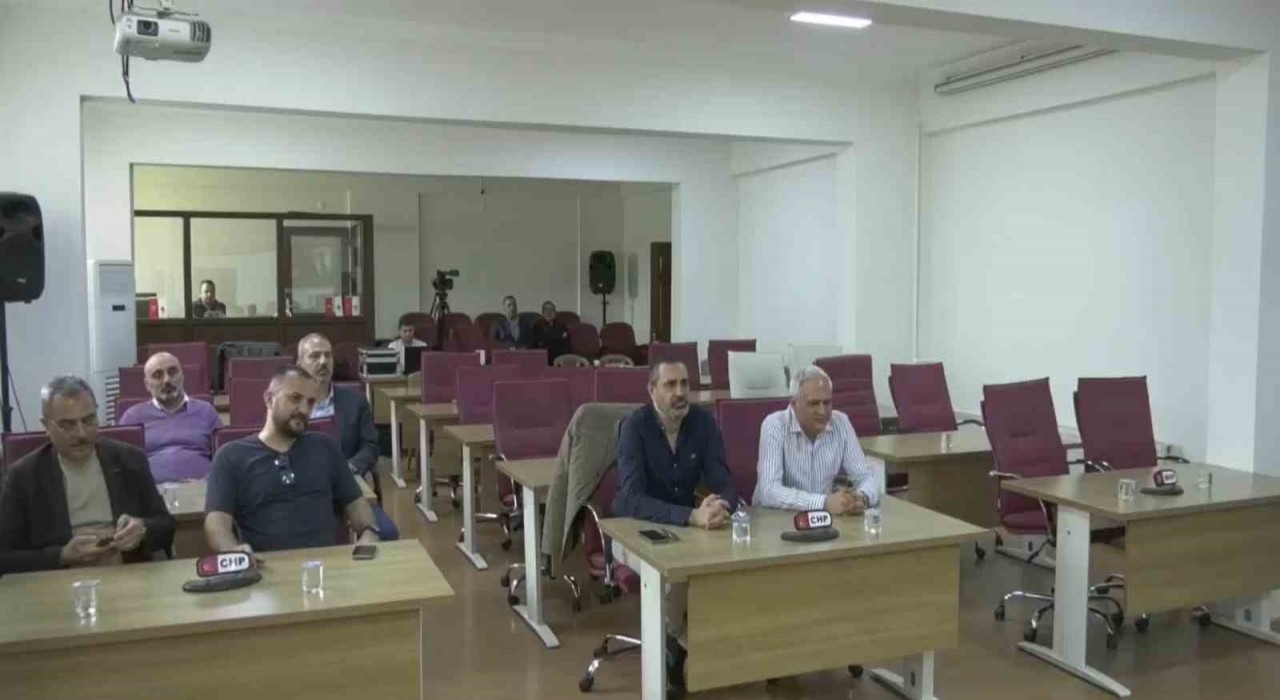 Efelerde meclis toplantısı ertelendi
