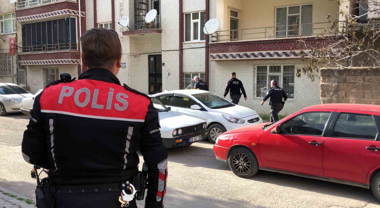 Elazığda haber alınamayan şahıs evinde ölü bulundu