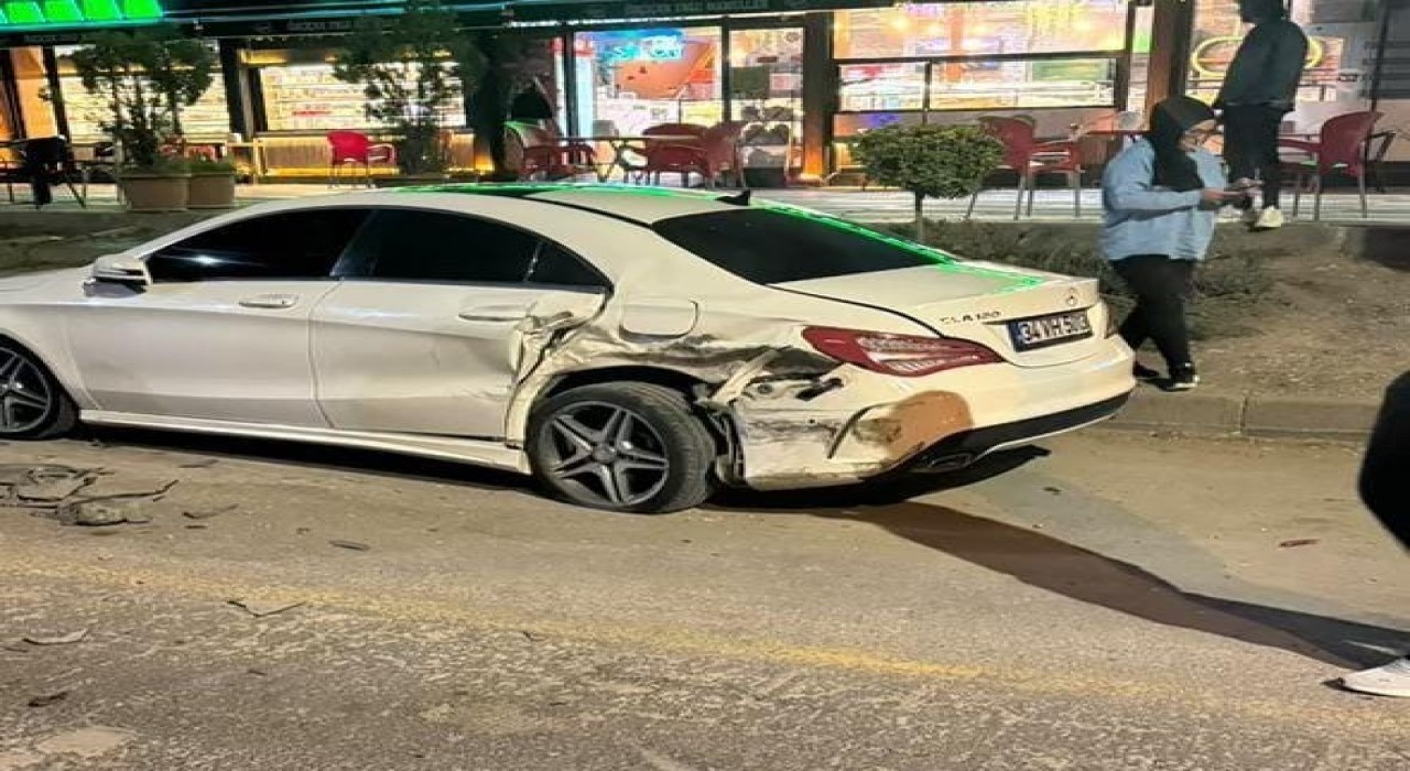 Elazığda iki otomobil çarpıştı: 1 yaralı