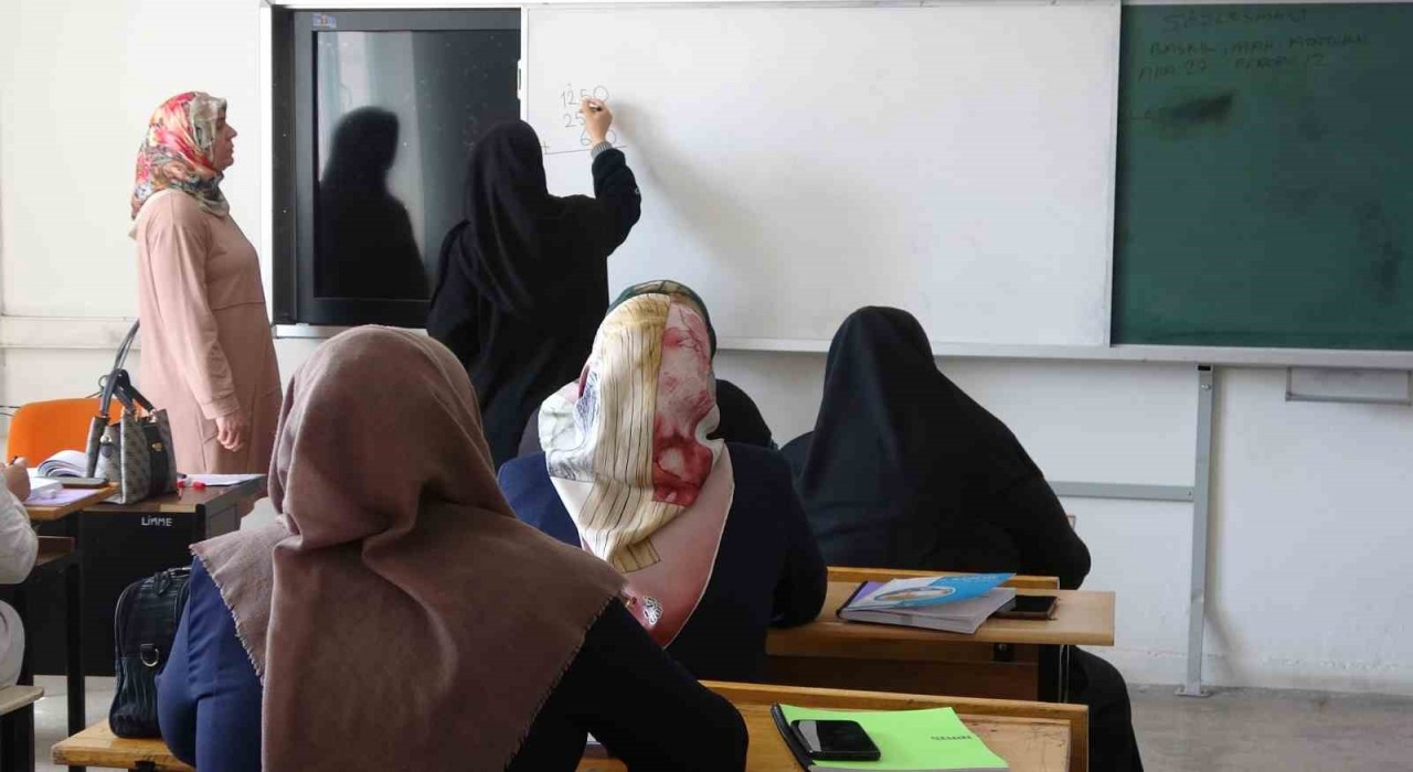 Elazığda okuma yazma seferberliği sürüyor