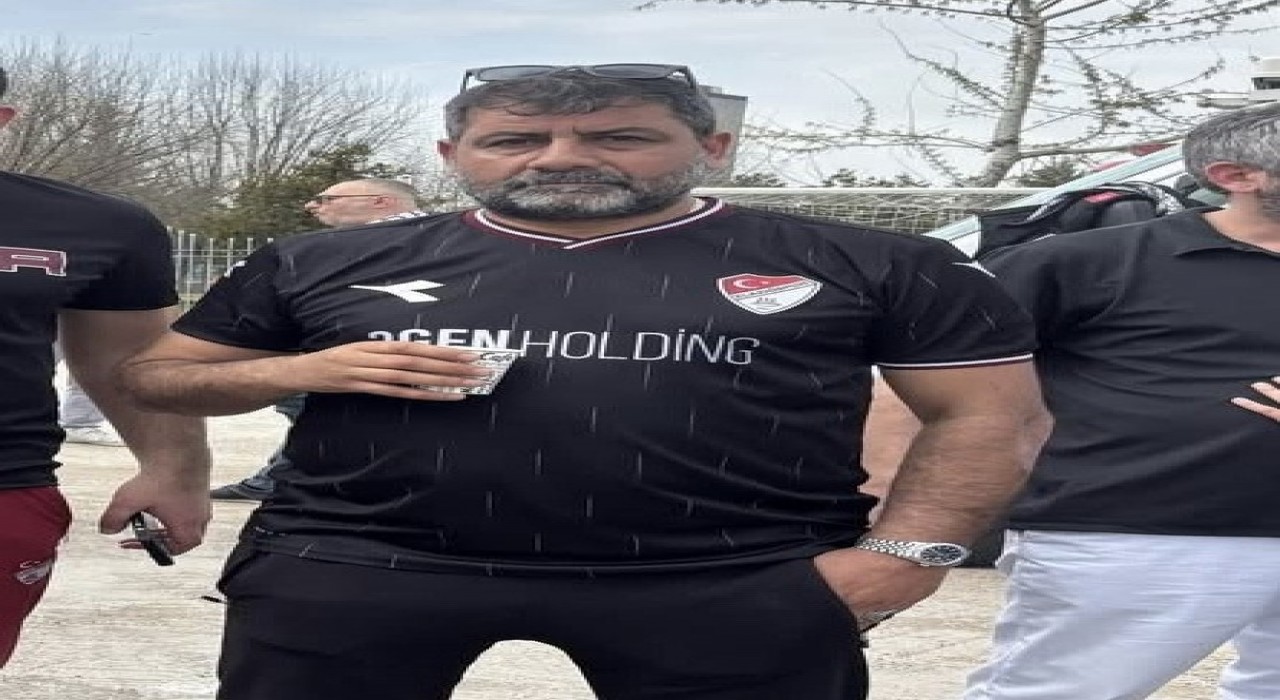 Elazığspor tribün lideri Biçer, platformdan düşüp belini kırdı