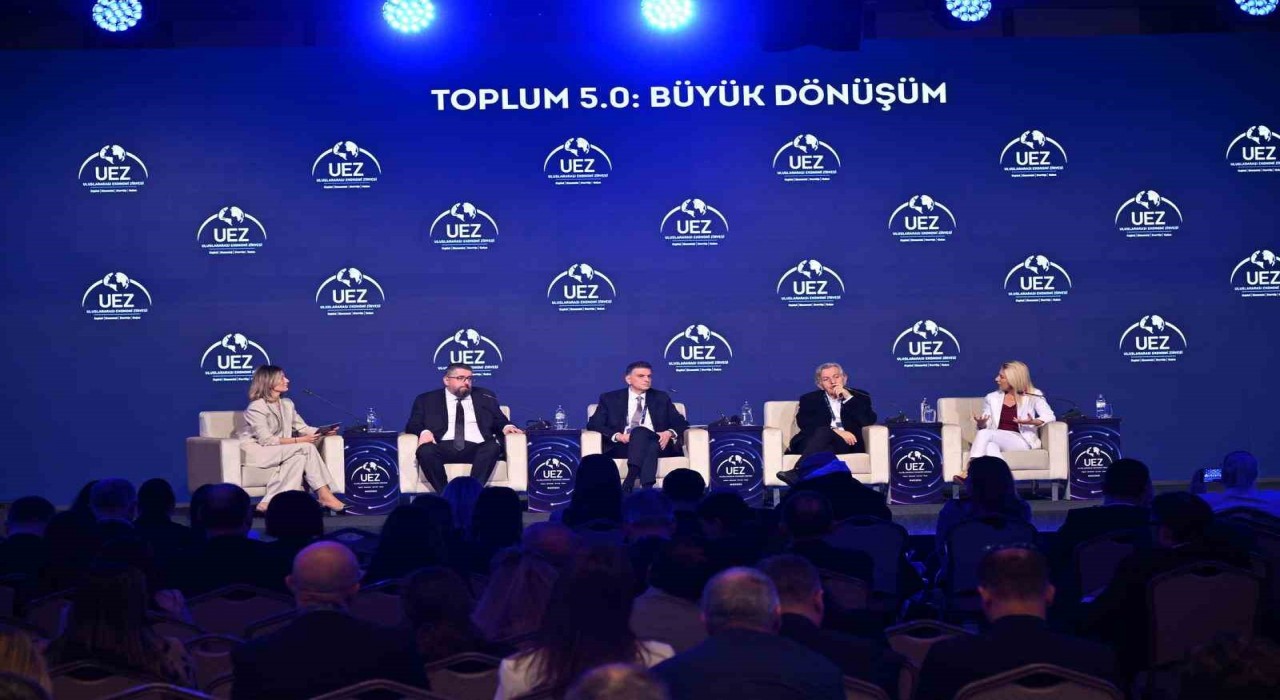 En akıllı toplum, teknolojiyi en insani kullanan olacak