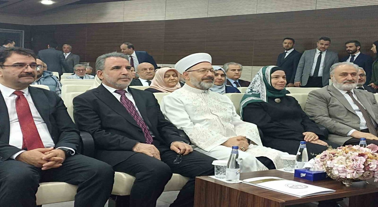 Erbaş: Yalnızlık, bakanlığı kurulacak kadar tehlike arz etmeye başlamış