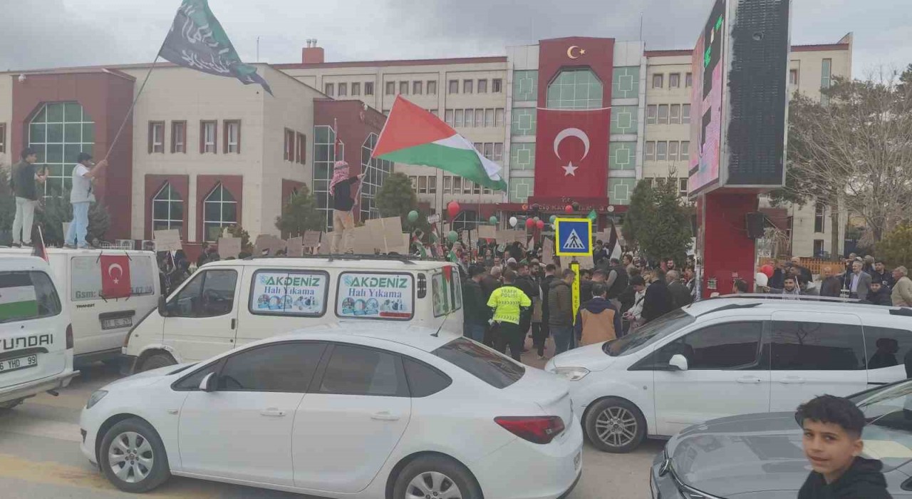 Ercişte Filistine destek yürüyüşü