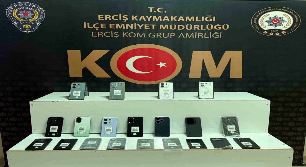 Ercişte kaçakçılık operasyonu