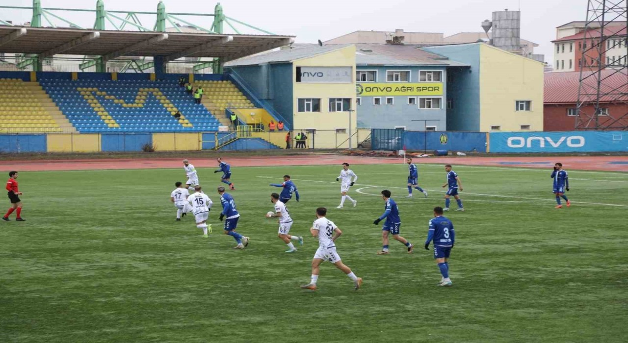 Erciyes 38 FK, Ağrıdan puanla döndü