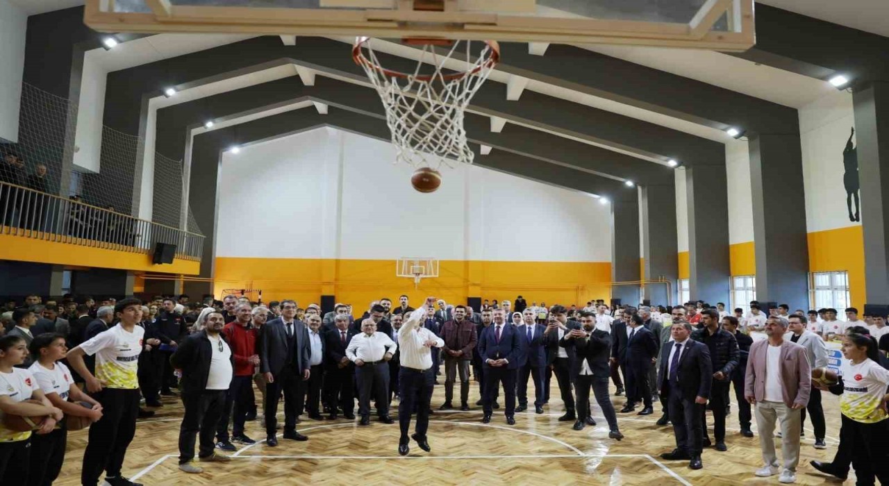 ERVA Spor Okullarının 52.si açıldı