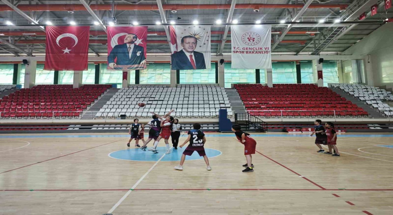 Erzincanda 23 Nisan Basketbol heyecanı yaşandı