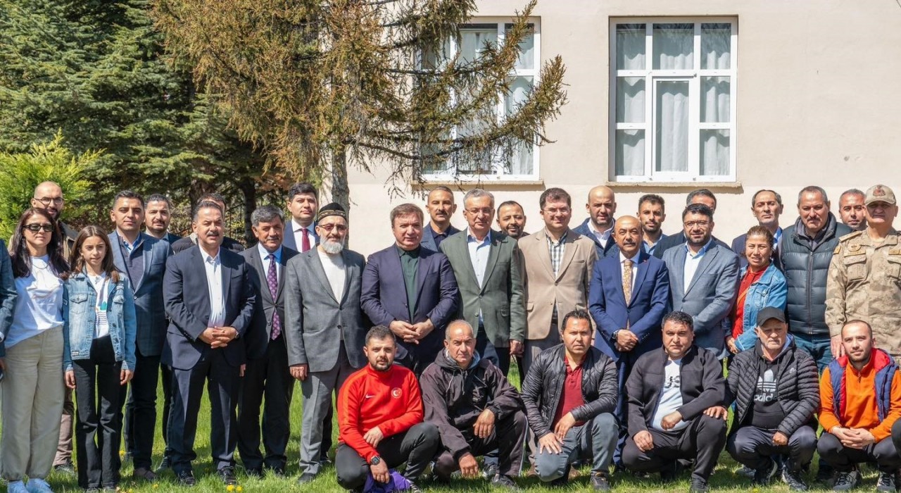 Erzincanda Değer Erzincan Spor Kulüpleri toplantısı yapıldı