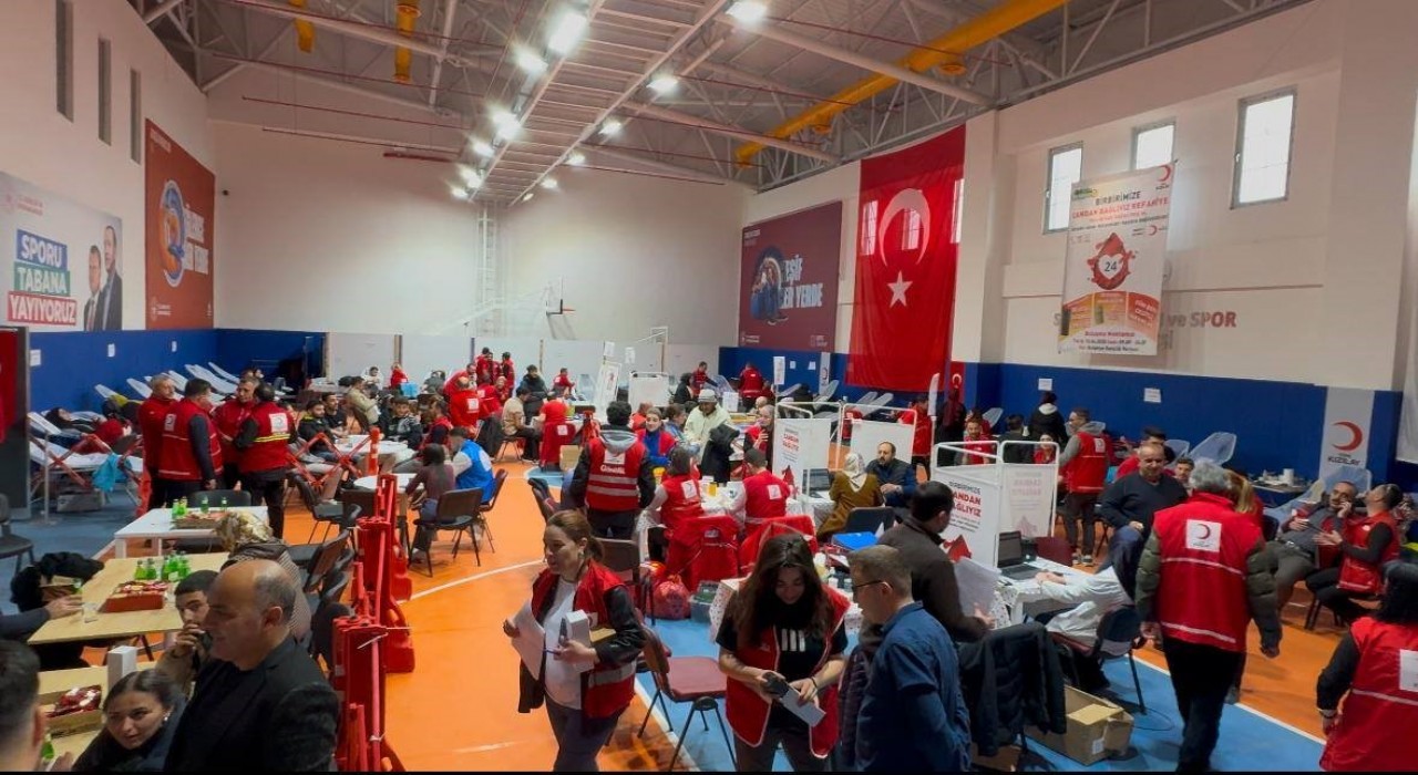 Erzincanda kan bağışı rekoru kırıldı