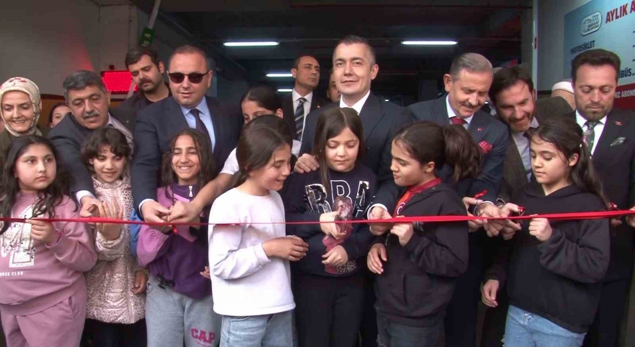 Esenyurtta uzun süredir atıl haldeki otopark tamamlanarak hizmete açıldı