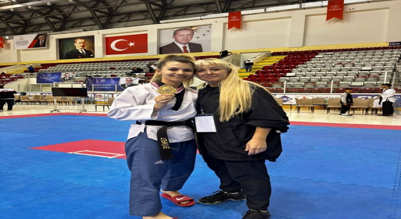 Eskişehirde gurubu anne ve kızı Taekwondo Milli Takımında