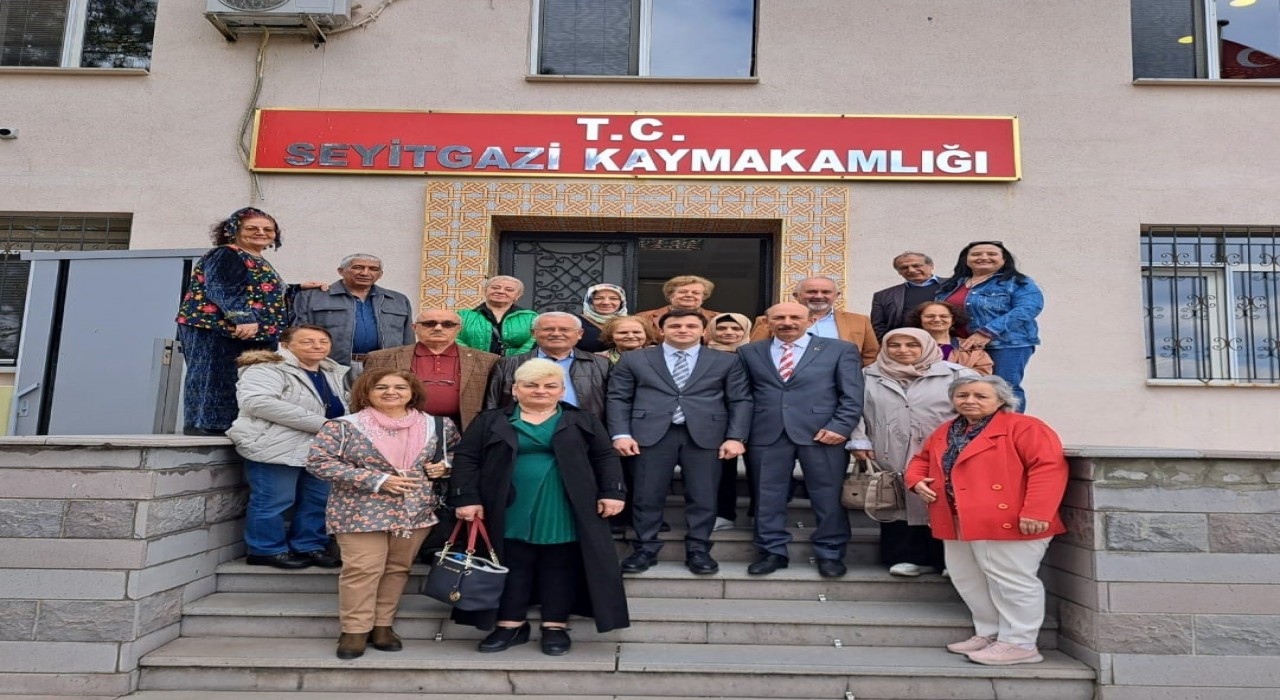 Eskişehirde şiir ve müzik etkinliğine katılan şairler ve ozanlar, gezdikleri tarihi eserlere hayran kaldılar