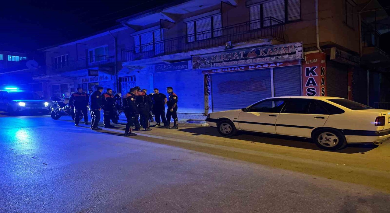 Eskişehirde şüpheli şahıslara ve araçlara yönelik denetim yapıldı