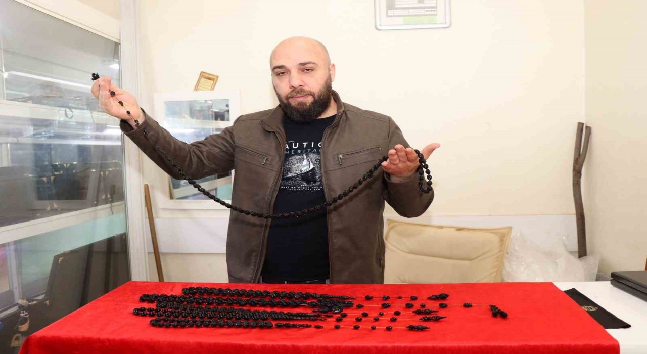 Esmâ-i Hüsnâyı Oltu taşı ile buluşturuyor
