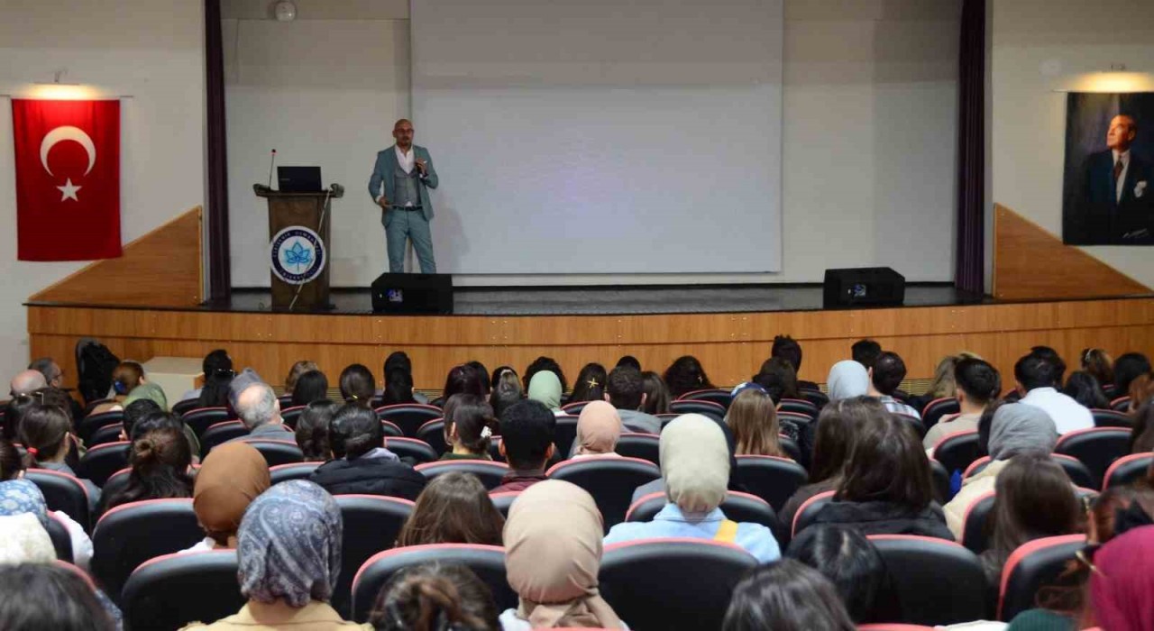 ESOGÜde Yükseköğretimde Üretken Yapay Zekâ semineri düzenlendi