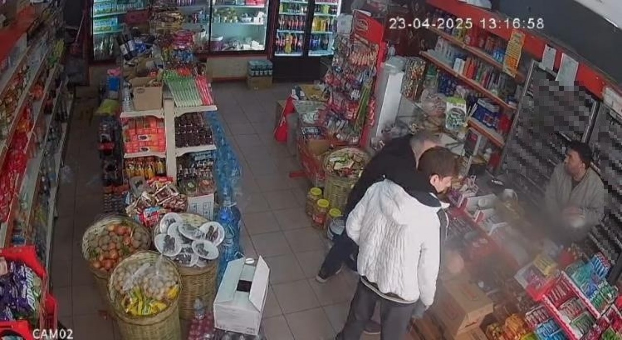 Eyüpsultanda markette deprem anı kamerada