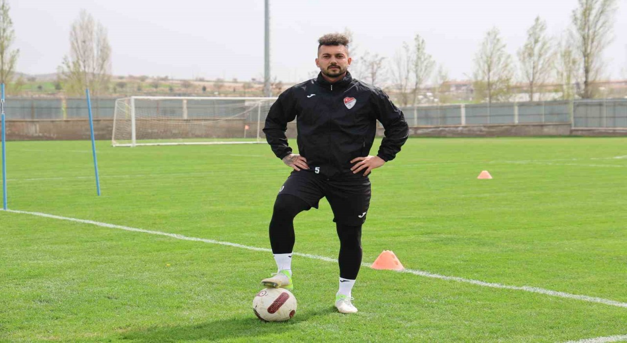 Fenerbahçenin eski yıldızı Beykan Şimşek, Liverpoollu Salah ile asist krallığında dünyada ilk 5te