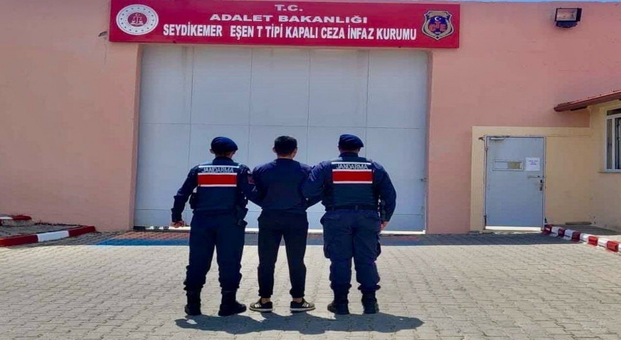 Fethiyede 4 ayrı suçtan aranan şahıs yakalandı
