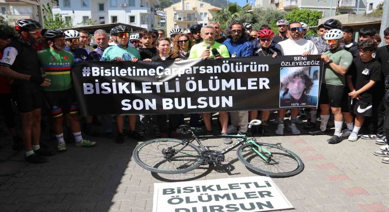 Fethiyede bisiklet topluluğu hayatını kaybeden Alkan için pedal çevirdi