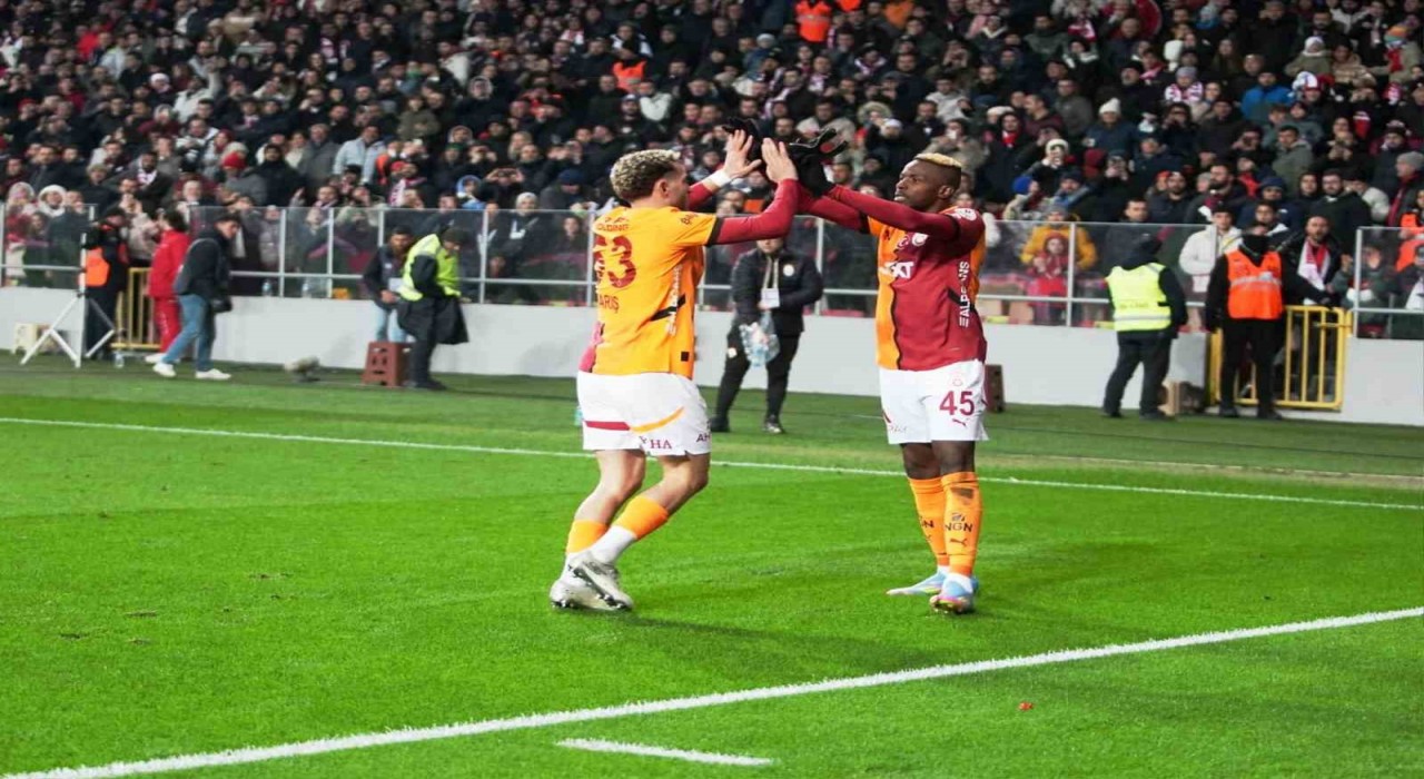 Galatasaray, Samsunspora karşı galibiyet serisini 8e çıkardı