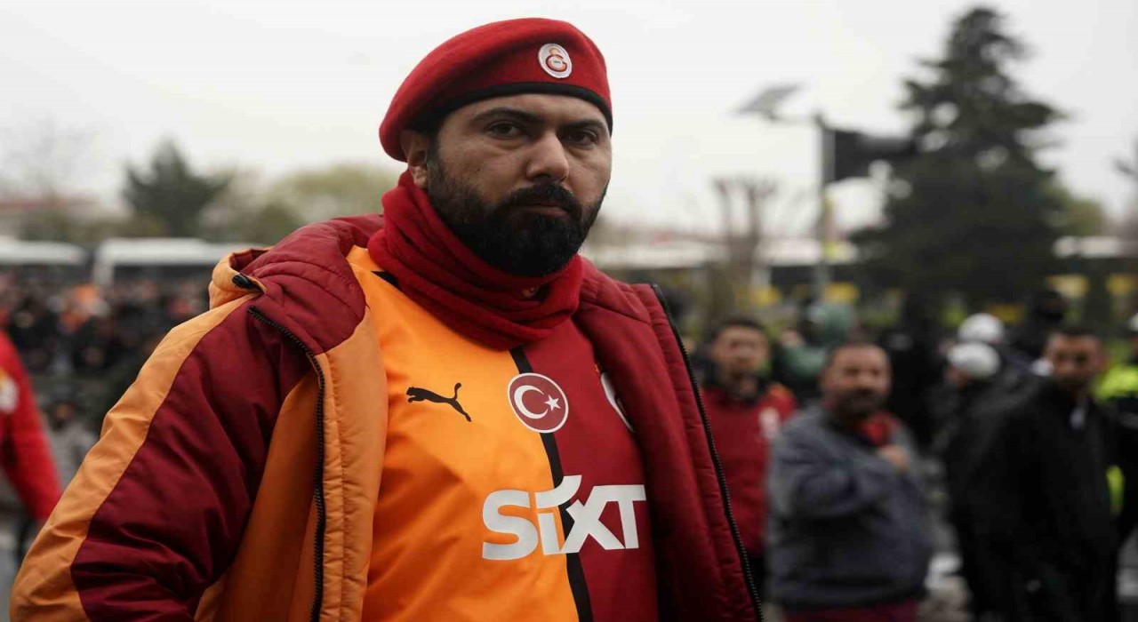 Galatasaray taraftarı, Kadıköyde
