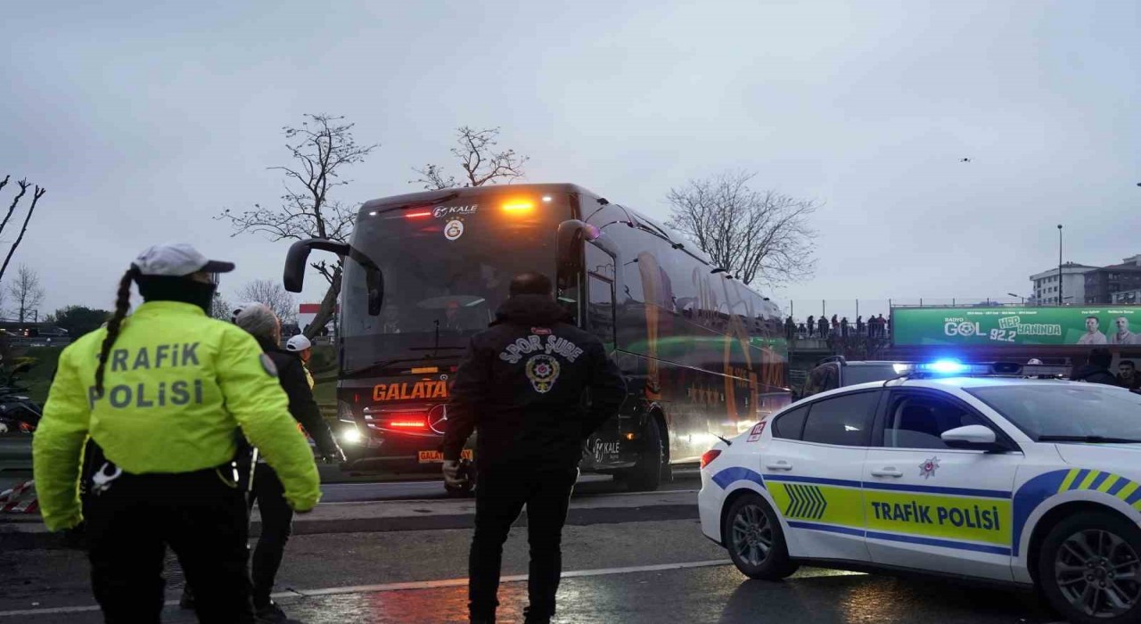 Galatasaray, Ülker Stadyumuna geldi