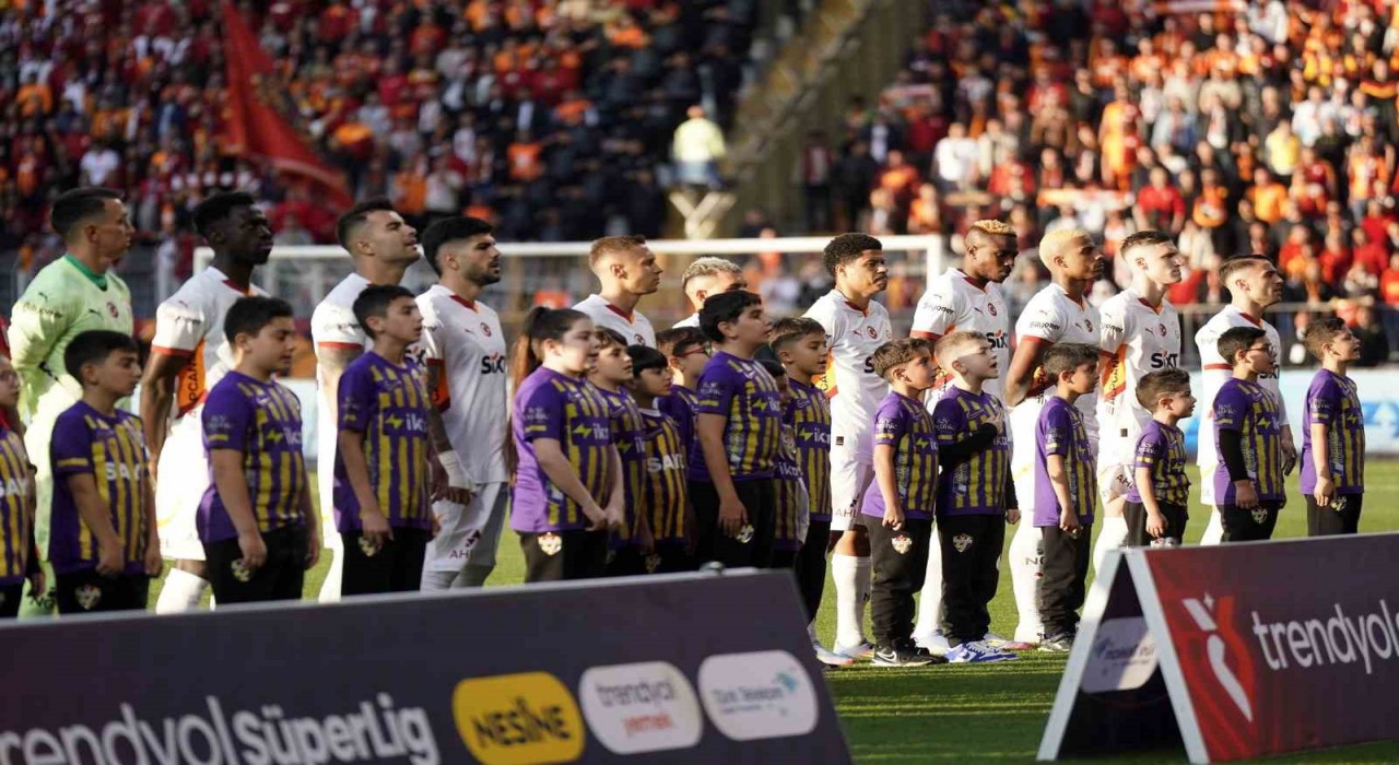 Galatasarayda 3 değişiklik