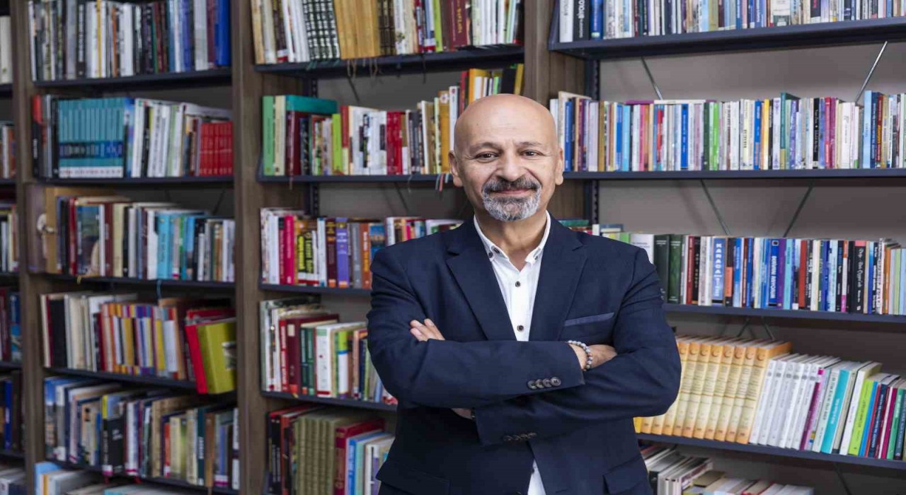 Gazeteci Ali Atalardan Antep evlerinde kültürel yaşam konulu konferans