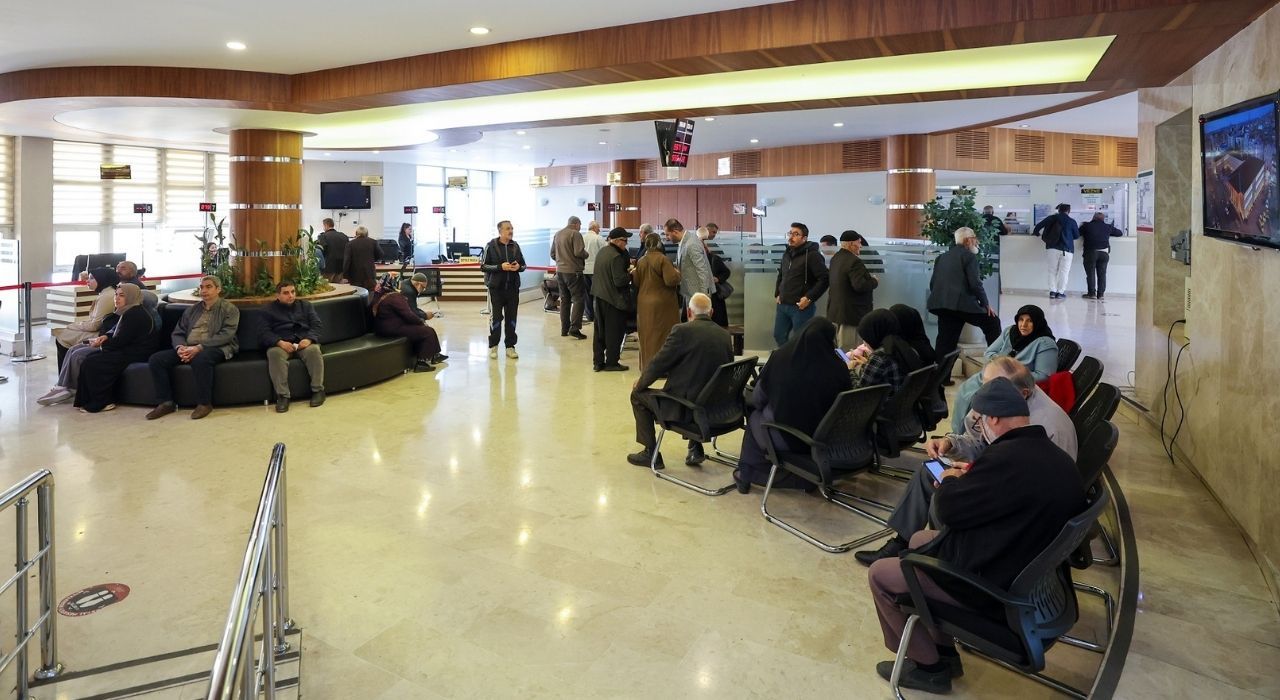 Gaziantep Büyükşehir Belediyesi’nden 41 Yıllık Evlilere Özel Umre Hediyesi