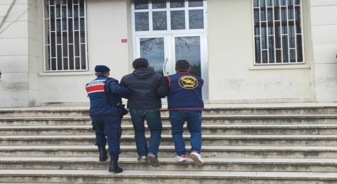 Gaziantepte 3 kardeşin öldüğü muhtarlık kavgasının son firarisi yakalandı