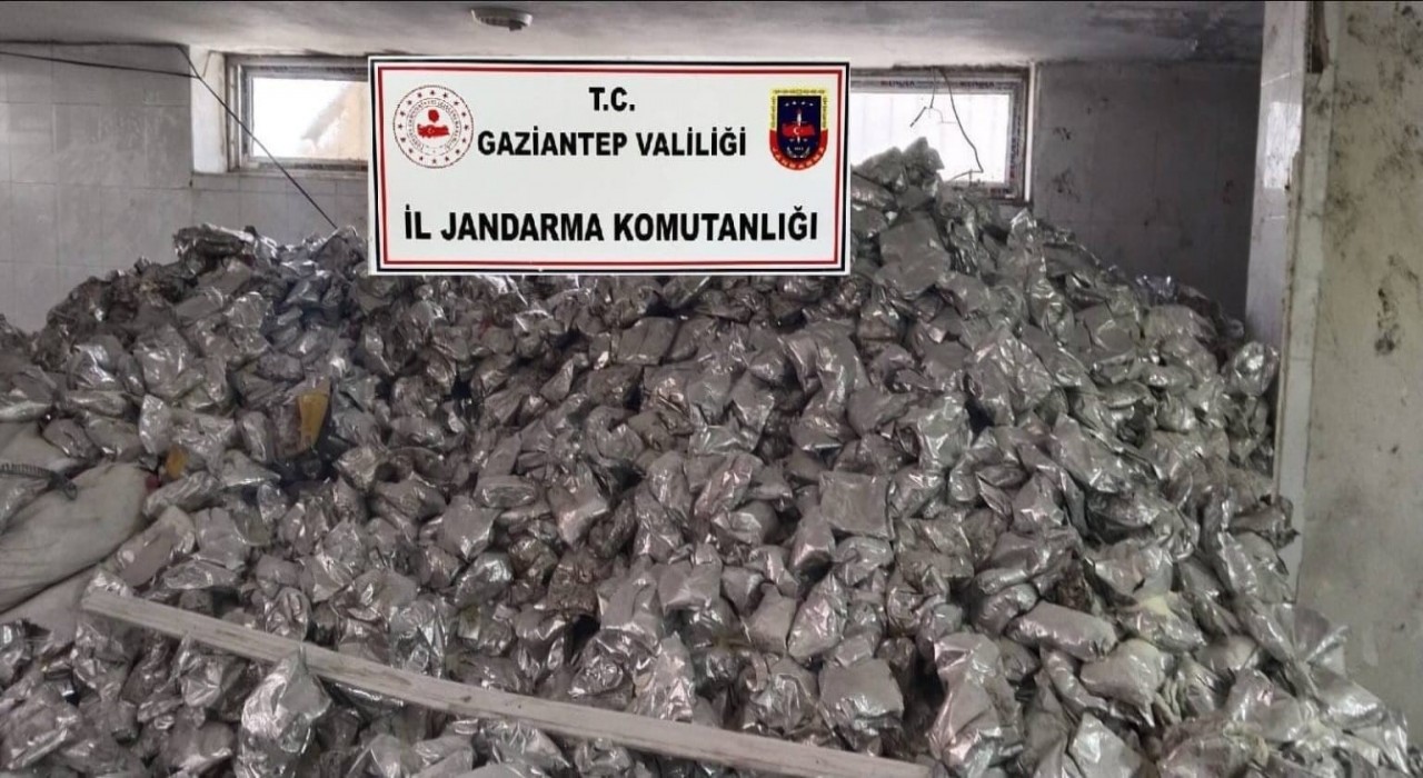 Gaziantepte 8 milyon TL değerinde sahte bebek maması ele geçirildi: 1 gözaltı
