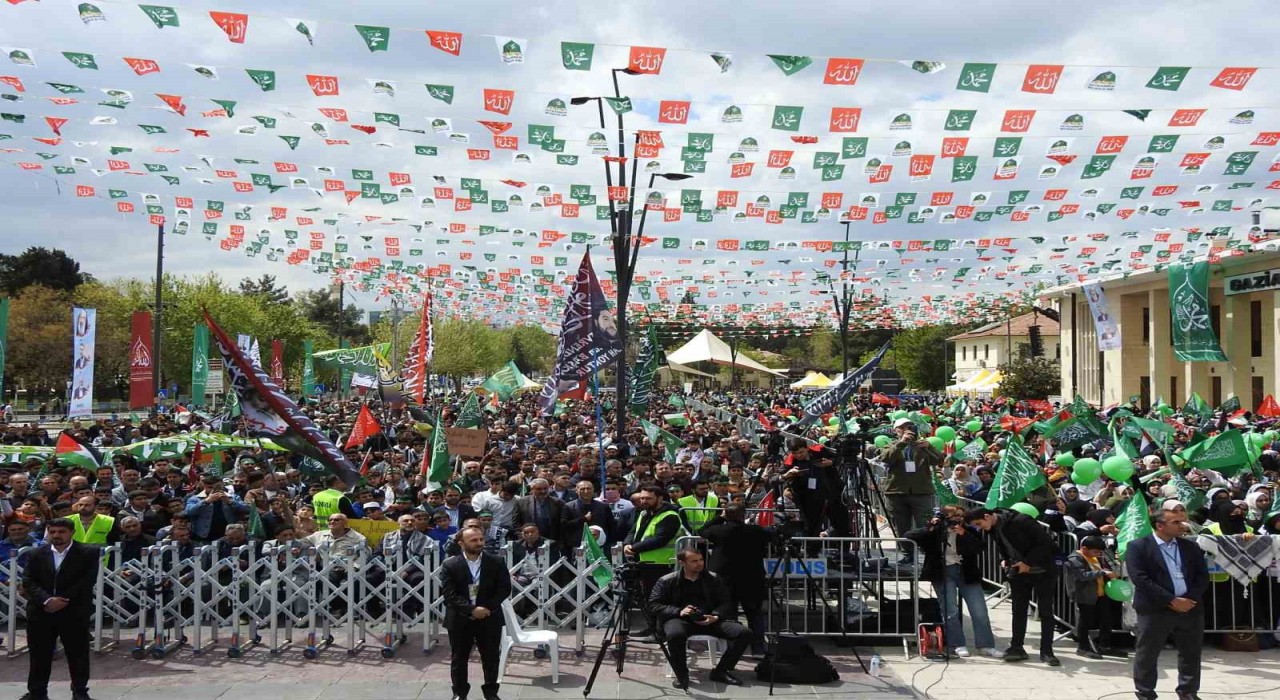 Gaziantepte binlerce kişi Mevlid-i Nebi etkinliğinde buluştu
