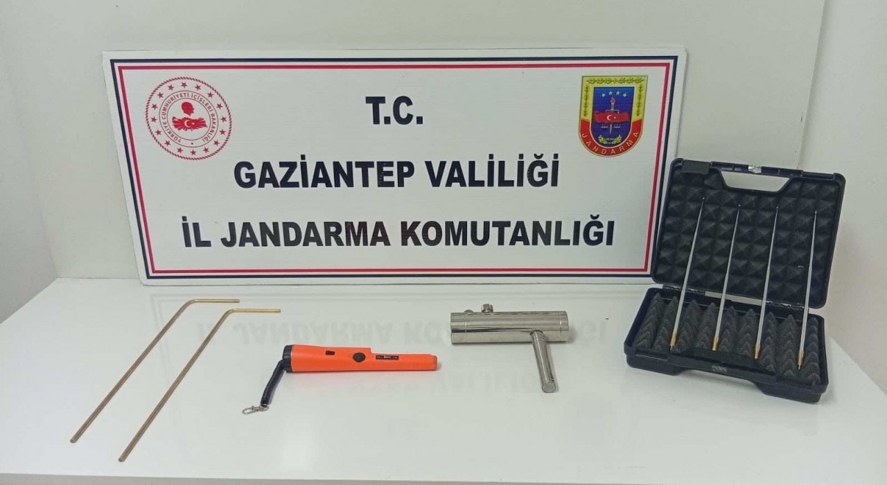 Gaziantepte kaçak kazı yapan 4 şahıs suçüstü yakalandı