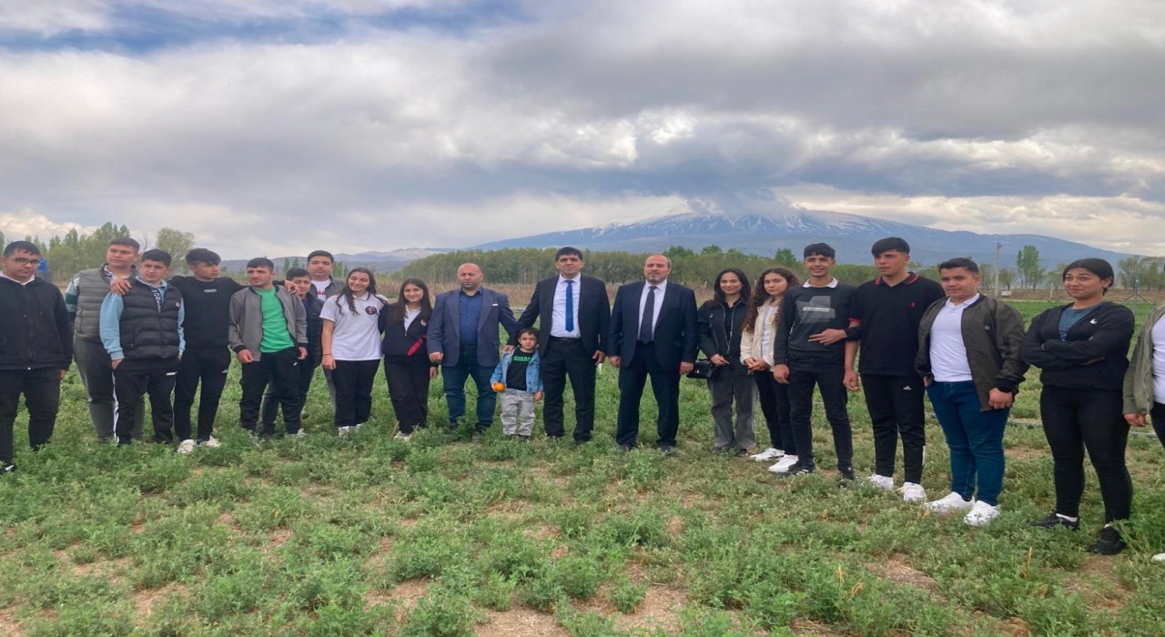 Geleceğin ziraatçıları uygulamalı derste buluştu